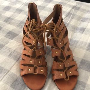 Dolce Vita Zipper Wedge